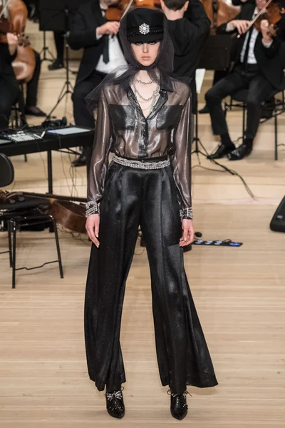Look 53